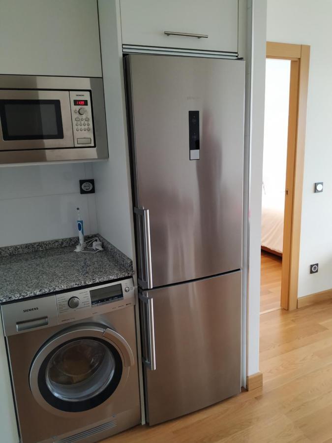 Apto. Vista Playa Poniente Хихон Екстериор снимка
